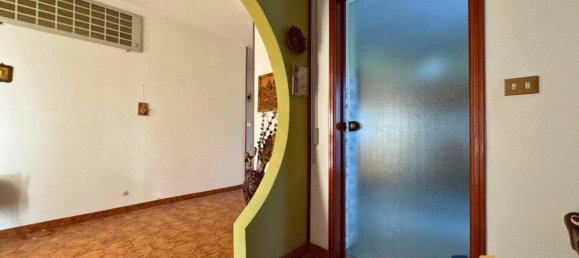 2 bedrooms Villa in Serravalle Sesia, Italy No. 188851 7