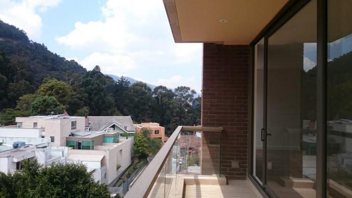 3 bedrooms House in Bogota, Colombia No. 10884