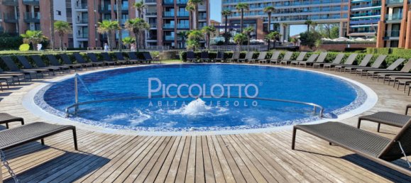 2 rooms Apartment in Jesolo, Italy No. 108260 2