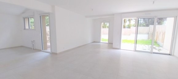 4 bedrooms House in Saint-Malo, France No. 202787 4