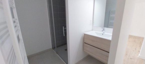 4 bedrooms House in Saint-Malo, France No. 202787 7