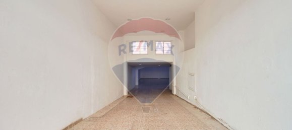 Propiedad comercial en Alenquer, Portugal 667 m² No. 75364 2