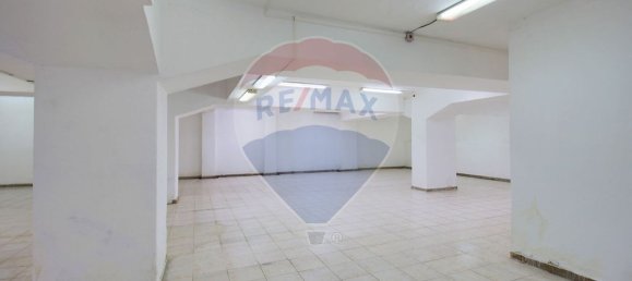 Propiedad comercial en Alenquer, Portugal 667 m² No. 75364 3