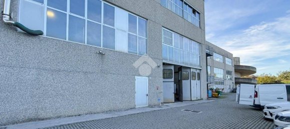 Склад с 2 комнатами в Бульчаго, Италия № 341471 12