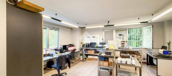 2-salle Entrepôt à Bulciago, Italy No. 341471 17