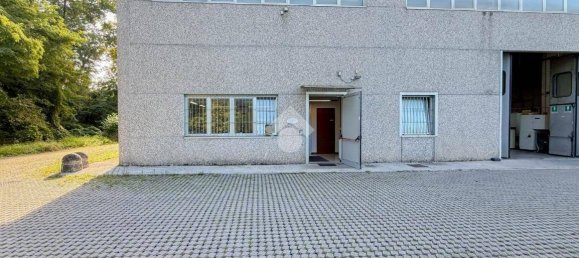 Склад с 2 комнатами в Бульчаго, Италия № 341471 11