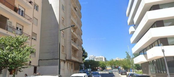 1 bedroom Apartment in Lisbon, Portugal No. 96661 3