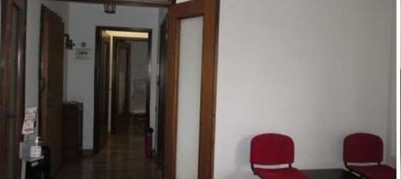3 bedrooms Apartment in Milan, Italy No. 364945 7