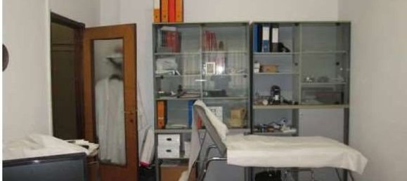 3 bedrooms Apartment in Milan, Italy No. 364945 5