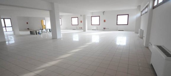 Escritório de 2 divisões em Quarrata, Italy N.º 171749 6