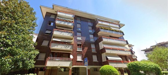 3 rooms Apartment in Novi Ligure, Italy No. 209428 2