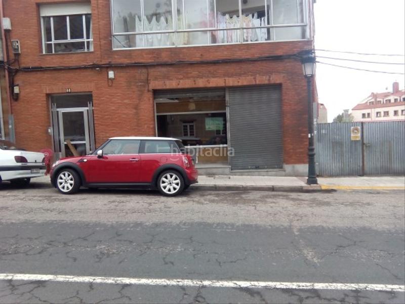 195m² Commercial property in A Caniza, Spain No. 141426