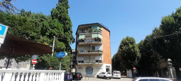 4 rooms Apartment in Merate, Italy No. 37280 4