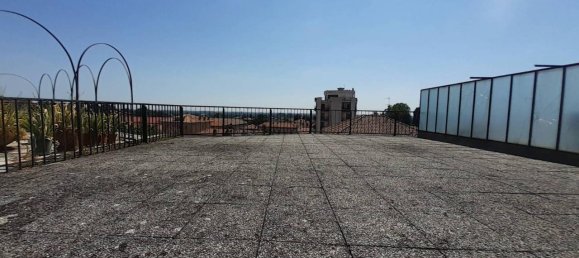 4 rooms Apartment in Merate, Italy No. 37280 6