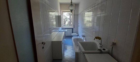 4 rooms Apartment in Merate, Italy No. 37280 20
