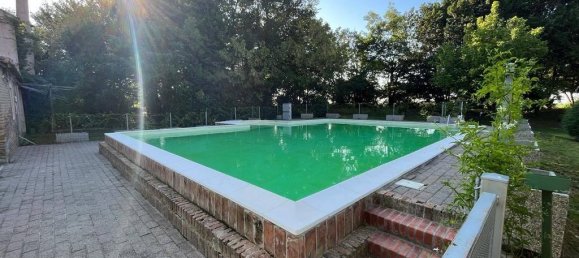 2-salle Penthouse à Porto Viro, Italy No. 25510 39