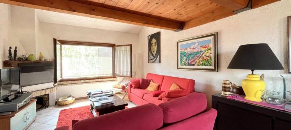 2-salle Penthouse à Porto Viro, Italy No. 25510 7