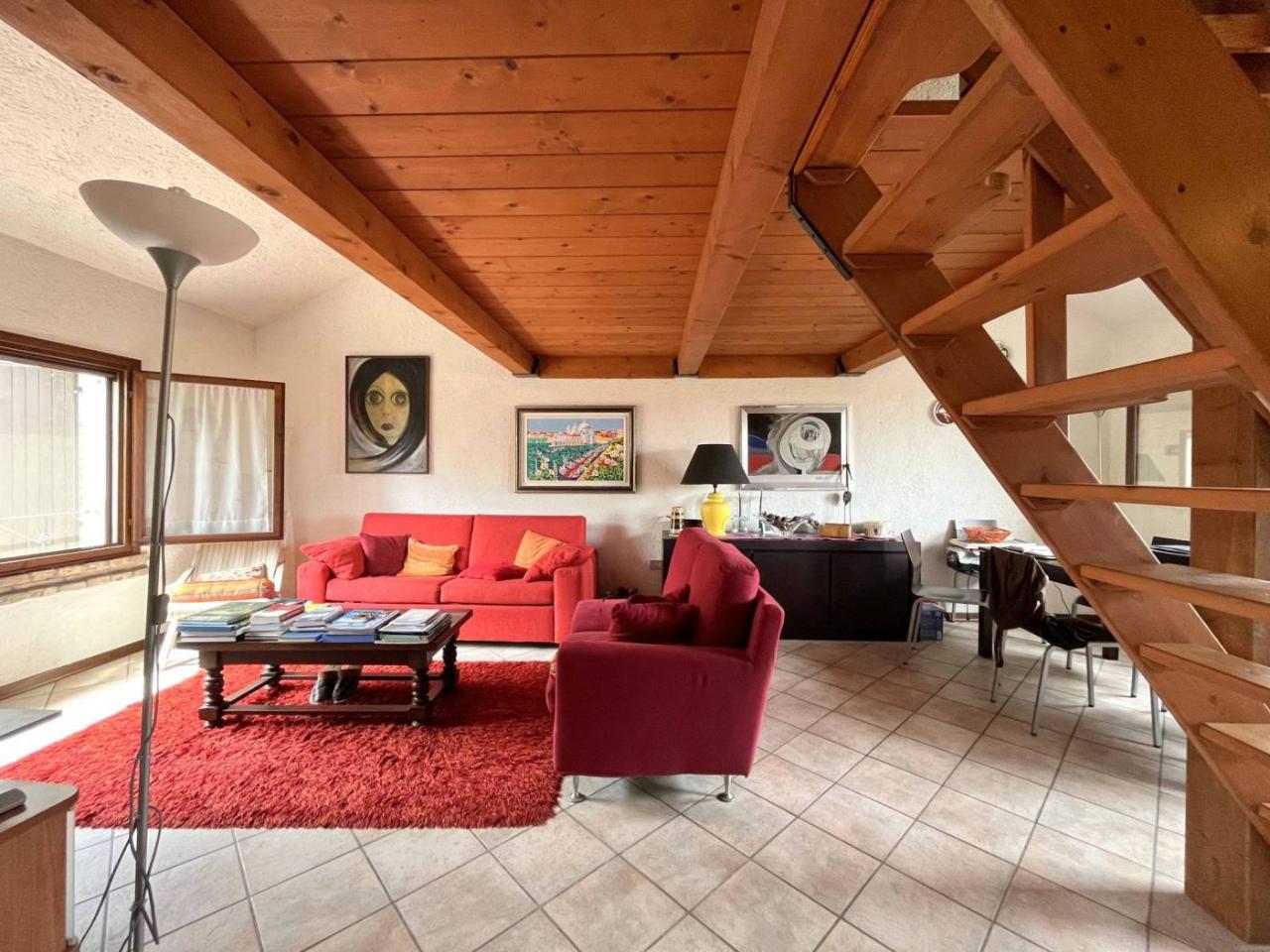 2-salle Penthouse à Porto Viro, Italy No. 25510