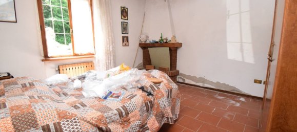 Casa de 9 divisões em Gropparello, Italy N.º 87333 9