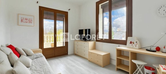 5 bedrooms House in Truyes, France No. 251459 8