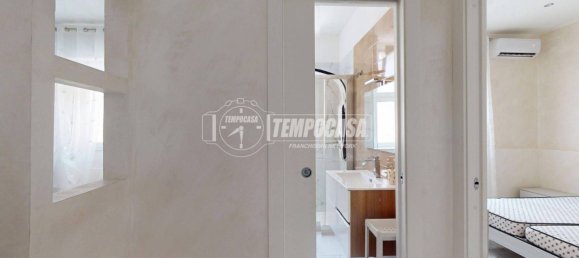 1 bedroom Apartment in Bari, Italy No. 371097 19