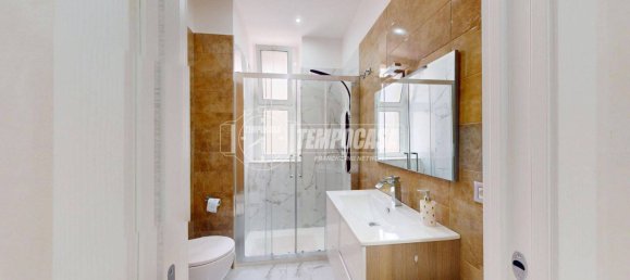 1 bedroom Apartment in Bari, Italy No. 371097 6