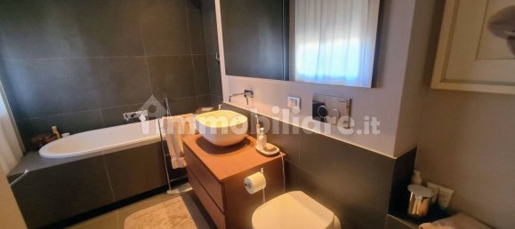 Apartamento T3 em Saronno, Italy N.º 374297 10
