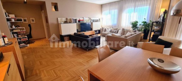 Apartamento T3 em Saronno, Italy N.º 374297 6