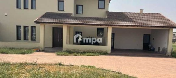 5 bedrooms Commercial property in Nisou, Cyprus No. 19904 3