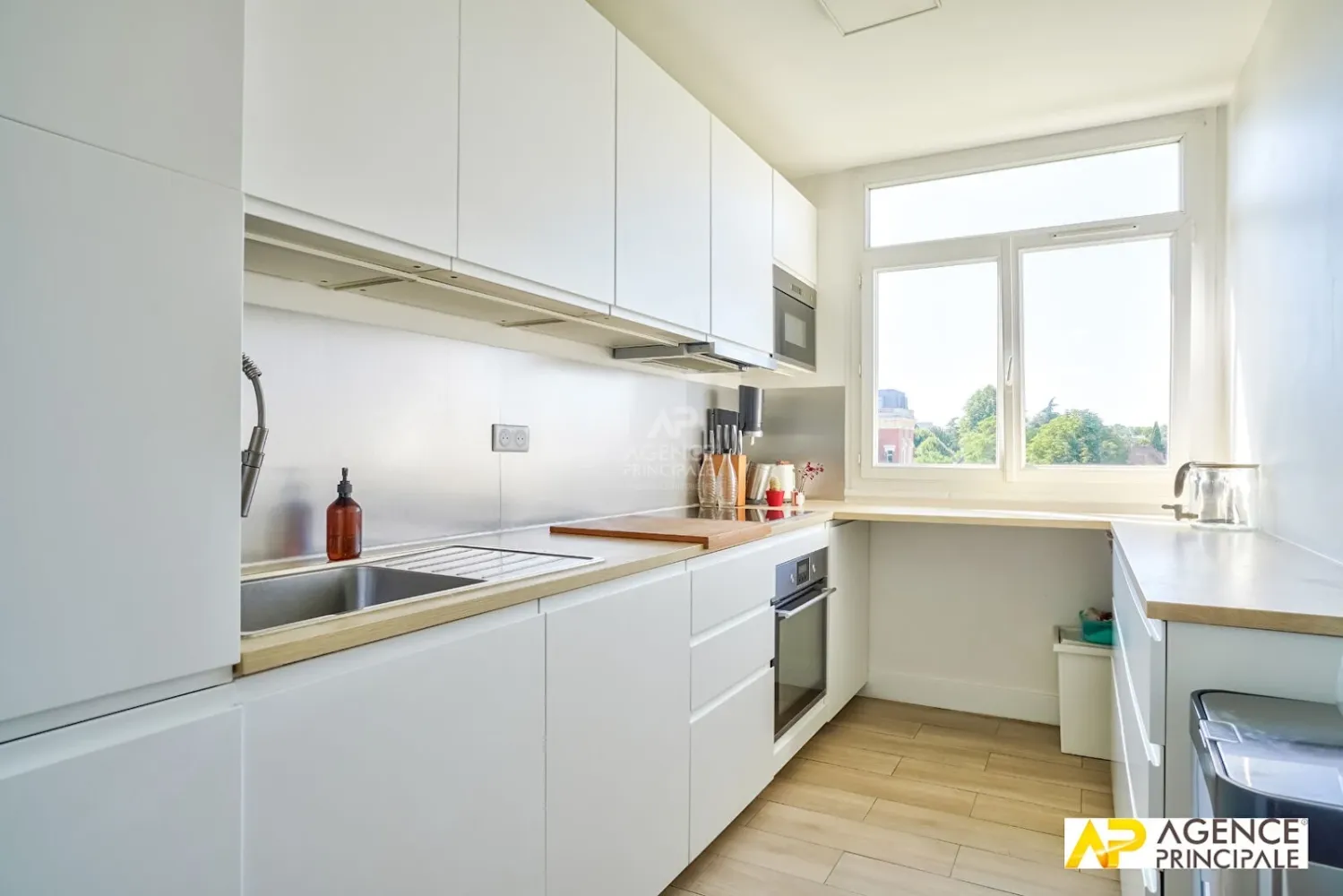 2 bedrooms Apartment in Maisons-Laffitte, France No. 320747