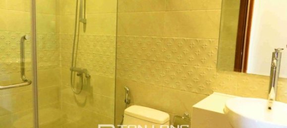 Apartamento de 3 dormitorios en Dong Da, Vietnam No. 2449 5