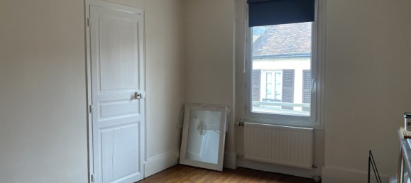 4 bedrooms Villa in Dreux, France No. 83130 15