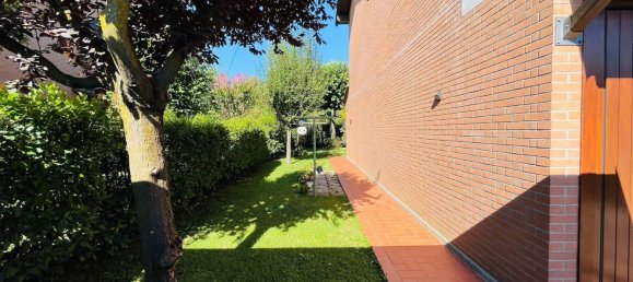 5 Schlafzimmer Haus in Valsamoggia, Italy, Nr. 322405 9