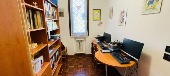 5 Schlafzimmer Haus in Valsamoggia, Italy, Nr. 322405 45