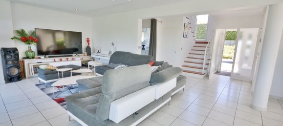 Villa de 6 dormitorios en Villy-le-Pelloux, France No. 196883 4