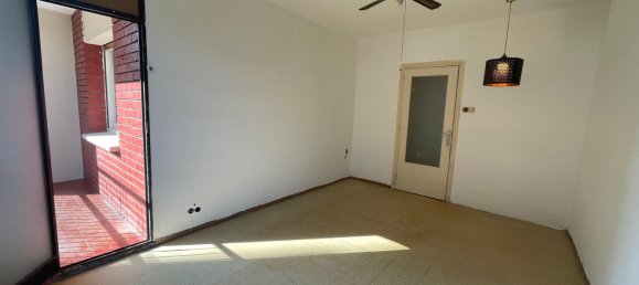 3 Schlafzimmer Wohnung in L'Hospitalet de Llobregat, Spain, Nr. 136688 5