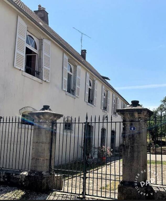 5 bedrooms House in Doubs, France No. 355955