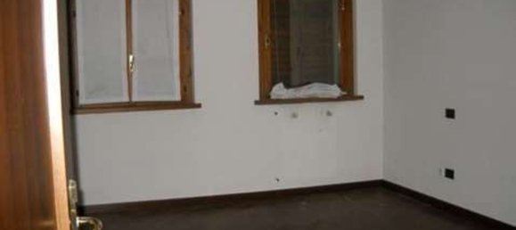 4 rooms Apartment in Besana in Brianza, Italy No. 5282 8