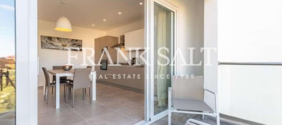 2 bedrooms Apartment in Saint Julian's, Malta No. 10025 3