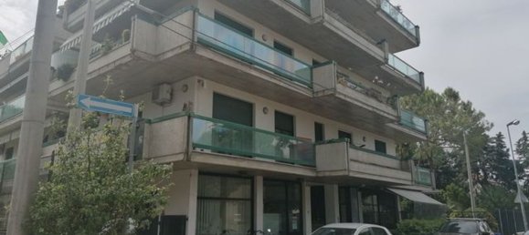 Gewerbliche Immobilie in Roseto degli Abruzzi, Italy 41m², Nr. 321038 2