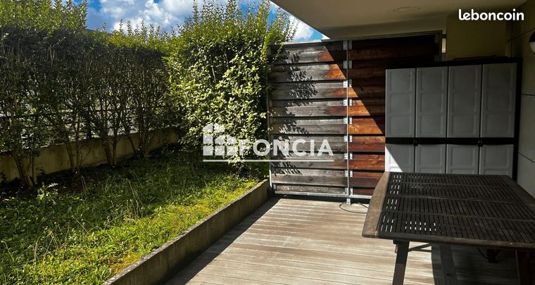 2 bedrooms Apartment in Besancon, France No. 356689