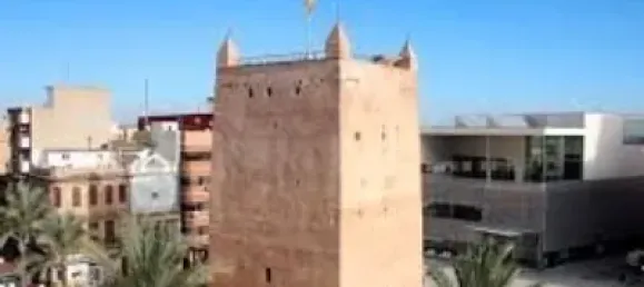 4 bedrooms Apartment in Torrent, Spain No. 175490 4