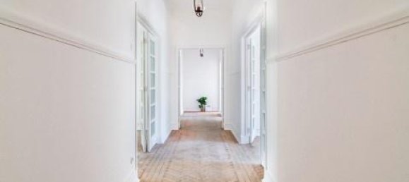 4 bedrooms Apartment in Lisbon, Portugal No. 206465 10