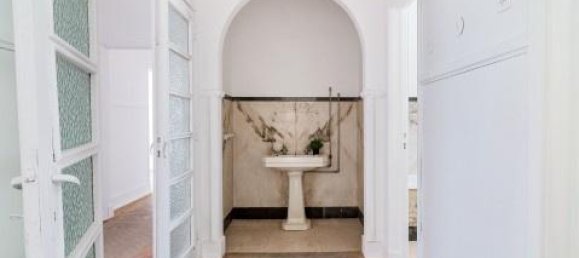 4 bedrooms Apartment in Lisbon, Portugal No. 206465 17