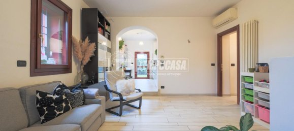 4 rooms Apartment in San Lazzaro di Savena, Italy No. 30108 4