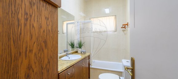 6 bedrooms House in Rio Tinto, Portugal No. 21061 13