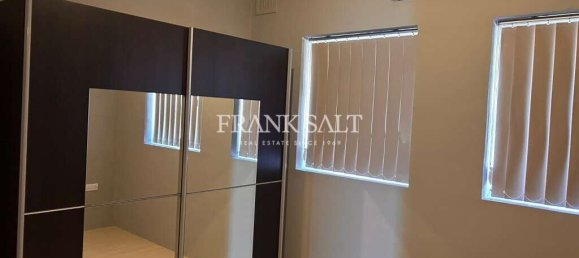 Apartamento de 3 dormitorios en Birzebbuga, Malta No. 8220 13