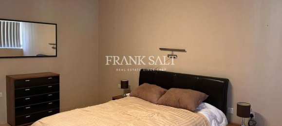 Apartamento de 3 dormitorios en Birzebbuga, Malta No. 8220 11