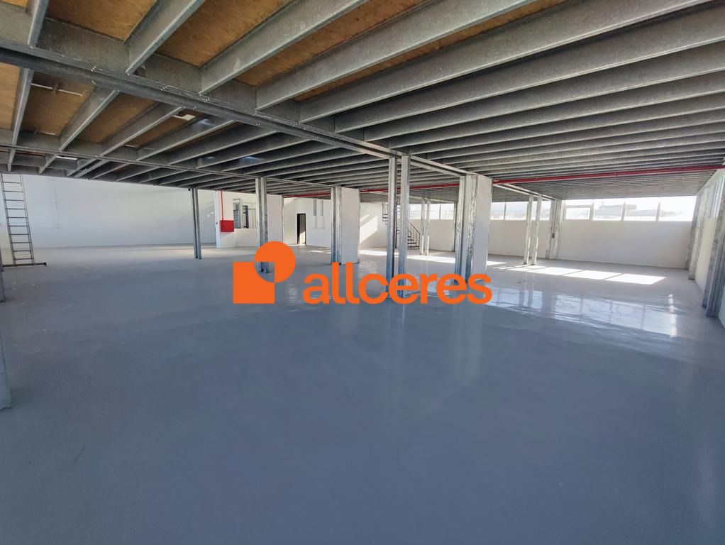 Entrepôt à Loures, Portugal 463m² No. 88271