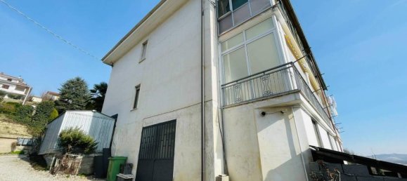 4 rooms Apartment in Bra, Italy No. 165650 3